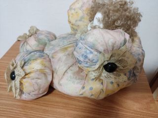 bambola di porcellana da collezione