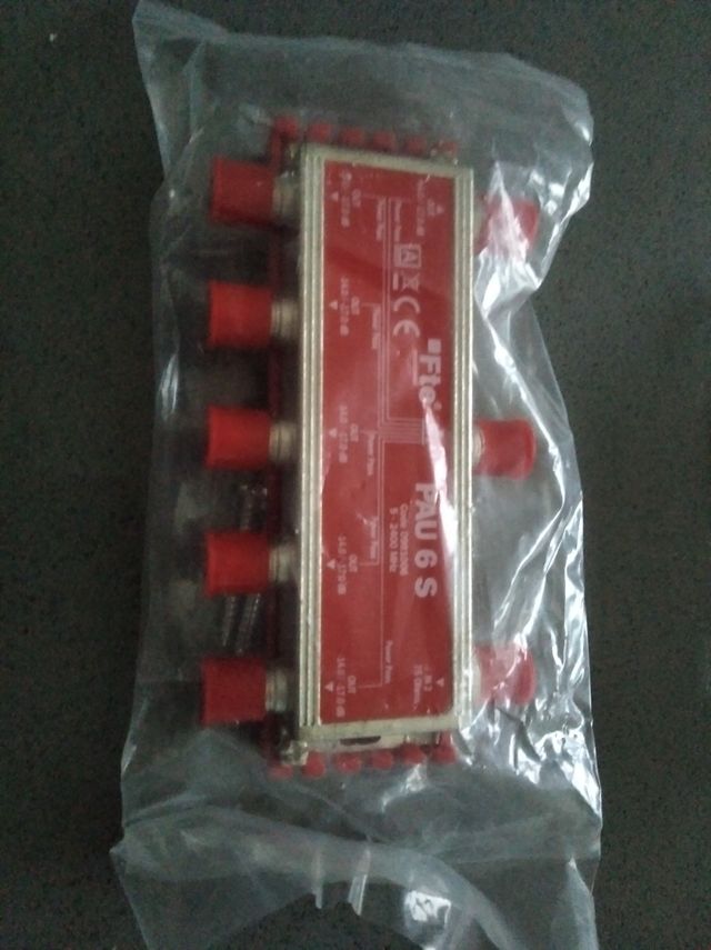 Repartidor antena TV/ satélite PAU 6 SALIDAS