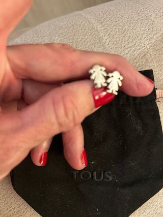 Pendientes motivo niña TOUS.