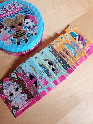 Lote 93 cromos LOL Surprise y caja