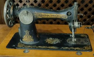 Máquina  de coser Singer