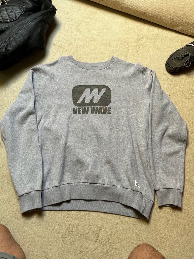 Sudadera New Wave