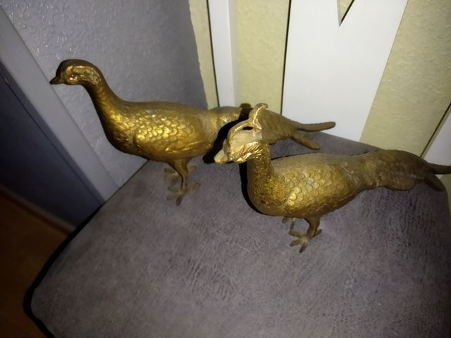 fagiani antichi grandi e pesanti in bronzo