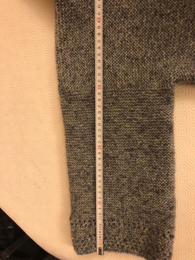 Maglia fatta a mano in lana