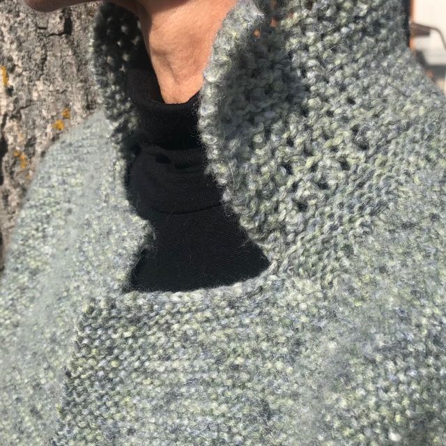 Maglia fatta a mano in lana