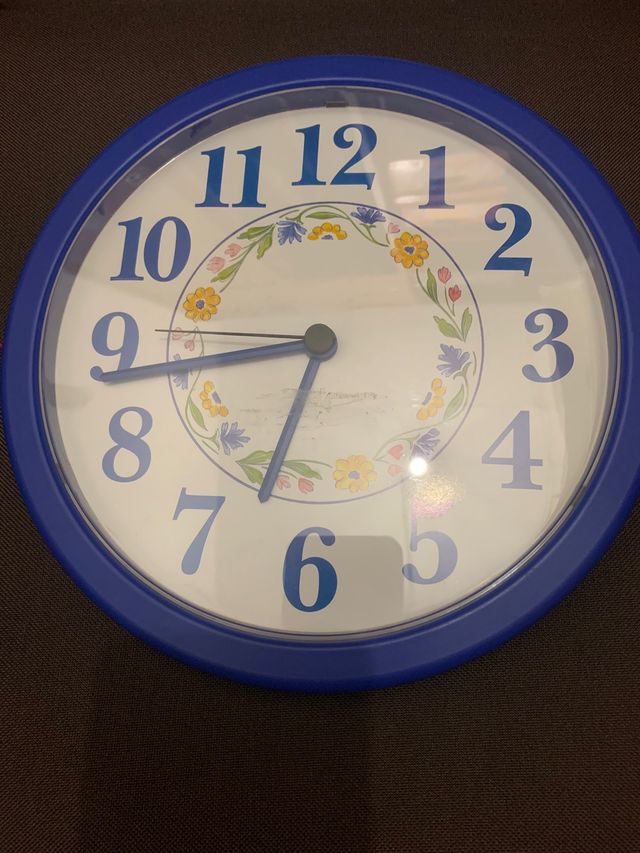 Reloj azul de cocina
