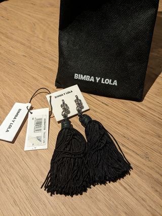 Pendientes borla Bimba y Lola