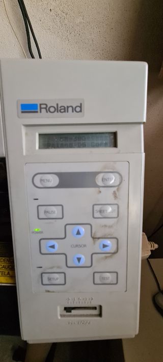 Plotter Roland CAMM1- PRO
