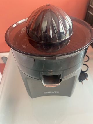 Exprimidor eléctrico