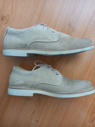 Zapato niño Comunión.  Color camel, talla 35