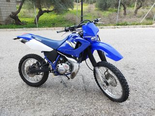 se vende yamaha dt125re