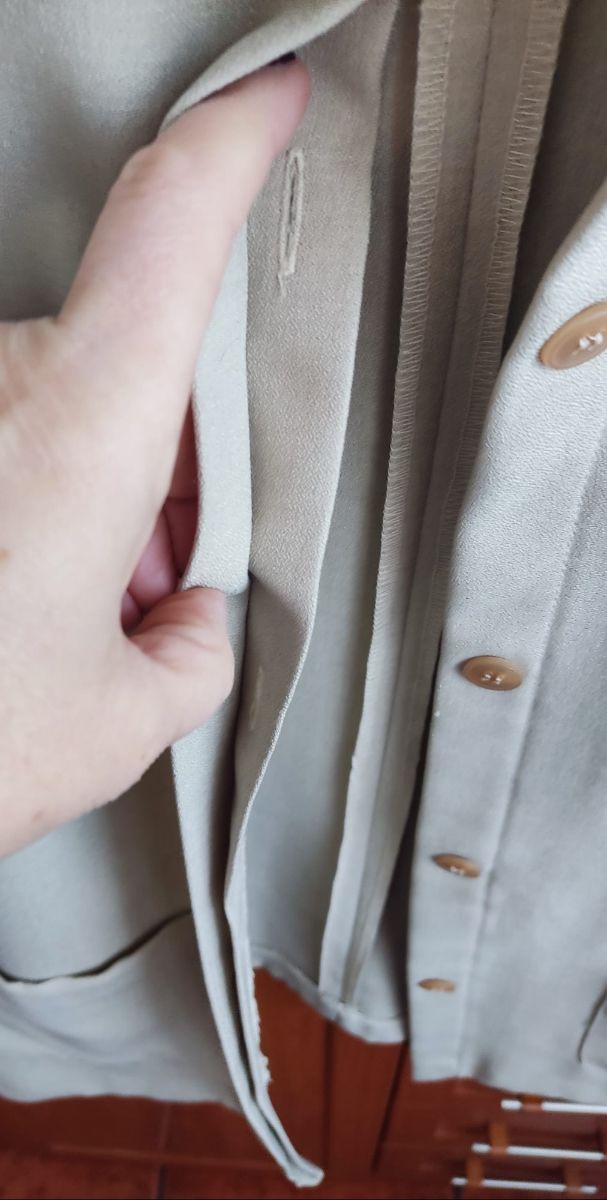 Americana entretiempo, manga corta.