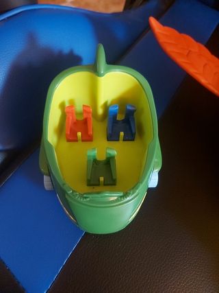 naves coches de  juguetes dibujos pijamas