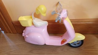Barbie moto scooter