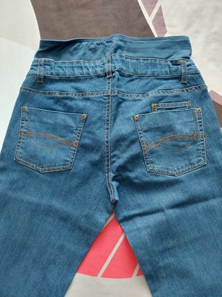 Pantalón vaquero premamá, talla 40