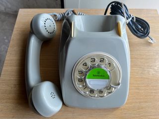 Teléfono heraldo vintage