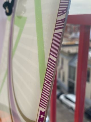 Tabla snow Atomic de mujer + fijaciones Drake