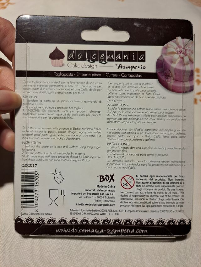 set 4 tagliapasta a fiore