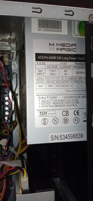 Caja midtower para pc marca NOX