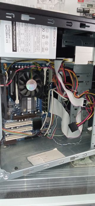 Caja midtower para pc marca NOX