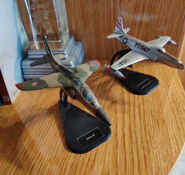 AVIONES Y HELICÓPTEROS