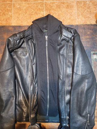 Cazadora cuero ACDC