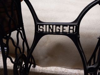 mesa SINGER 1930-40. 📢LIQUIDACIÓN 📢