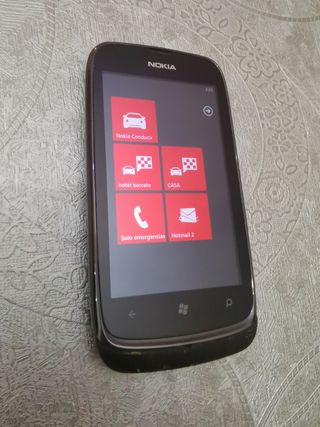 NOKIA LUMIA 610
