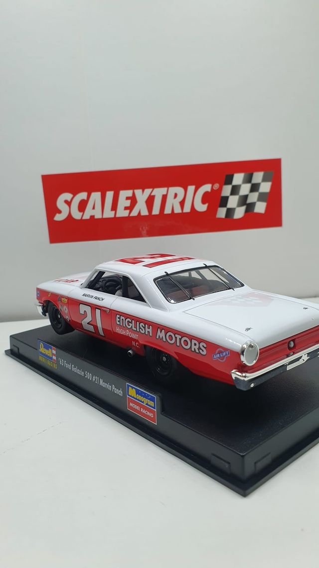Scalectrix Ford galaxie 500 Revell