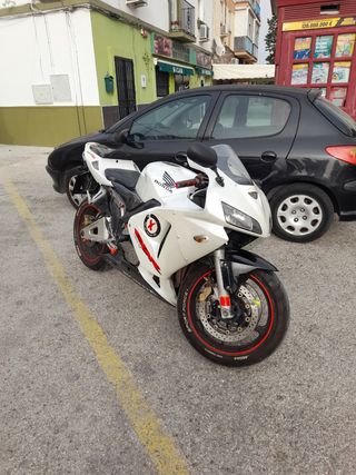 Honda cbr 600rr