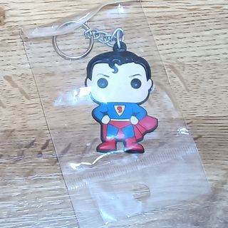 5 Portachiavi DC + 4 Matite DC + 2 Pupazzetti DC