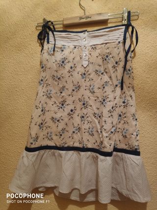 Dos blusas  blusones tirantes y M y L, pocos usos