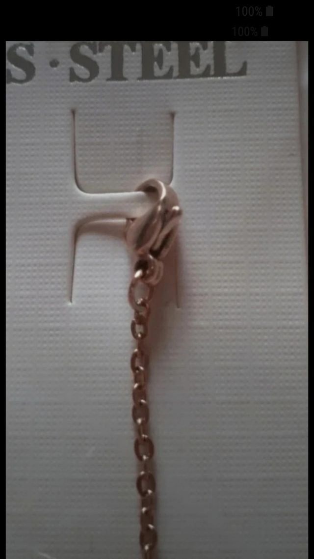 Bracciale color oro rosa.  Nuovo