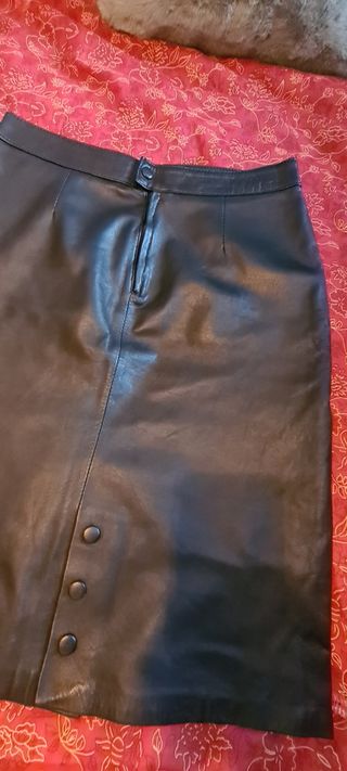 Falda de piel