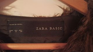 SEGUNDA REBAJA. Chaleco de pelo de ZARA.