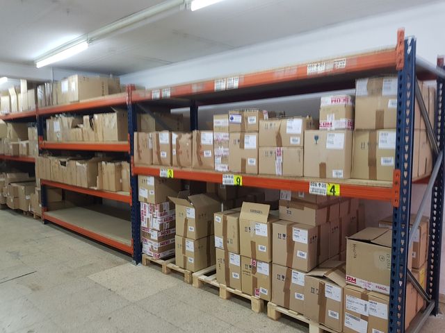 ESTANTERÍAS INDUSTRIALES - Venta en persona