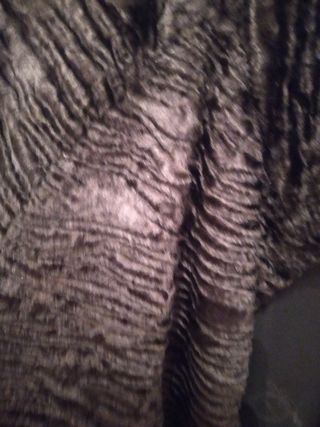 chaqueta de señora, tela imitacion a astracan.