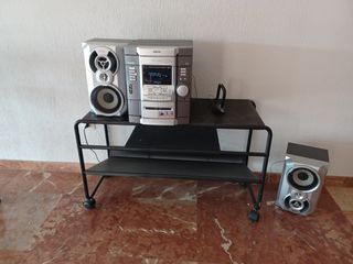 mesa baja TV musica hi-fi ruedas