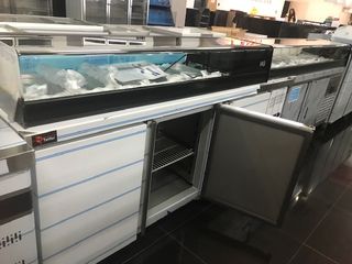 Mesa refrigerada 2 metros
