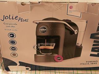 Cafetera Lavazza color gris a estrenar