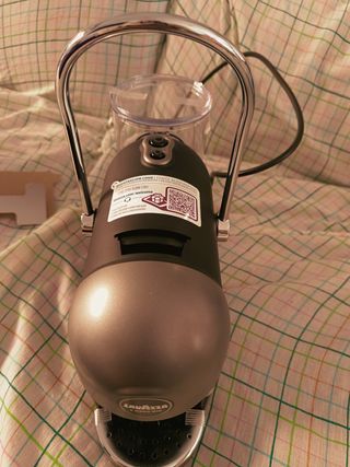 Cafetera Lavazza color gris a estrenar