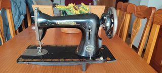 Máquina de coser HEXAGON