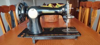 Máquina de coser HEXAGON