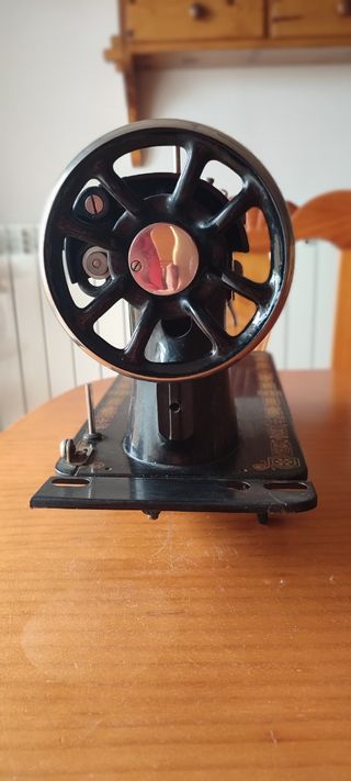 Máquina de coser HEXAGON