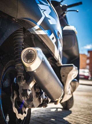 ESCAPES ECE PARA MAXISCOOTER 125/400 cc