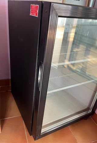 Mini Nevera en perfectas condiciones !!!