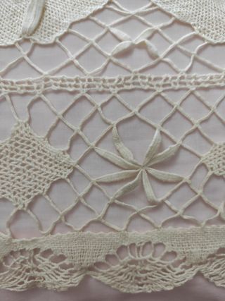 Mantelería o colcha de matrimonio