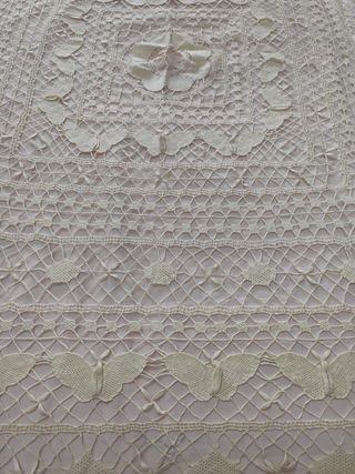 Mantelería o colcha de matrimonio