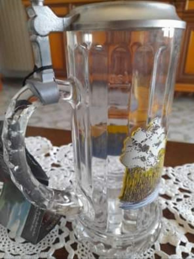 antico boccale di birra