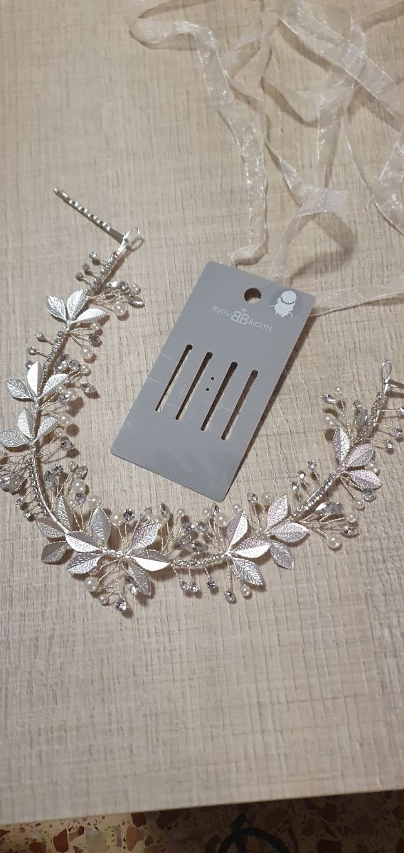 Tocado, tiara, diadema sin estrenar